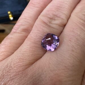 💜 2.7 CT Cushion-Cut Amethyst Gemstone